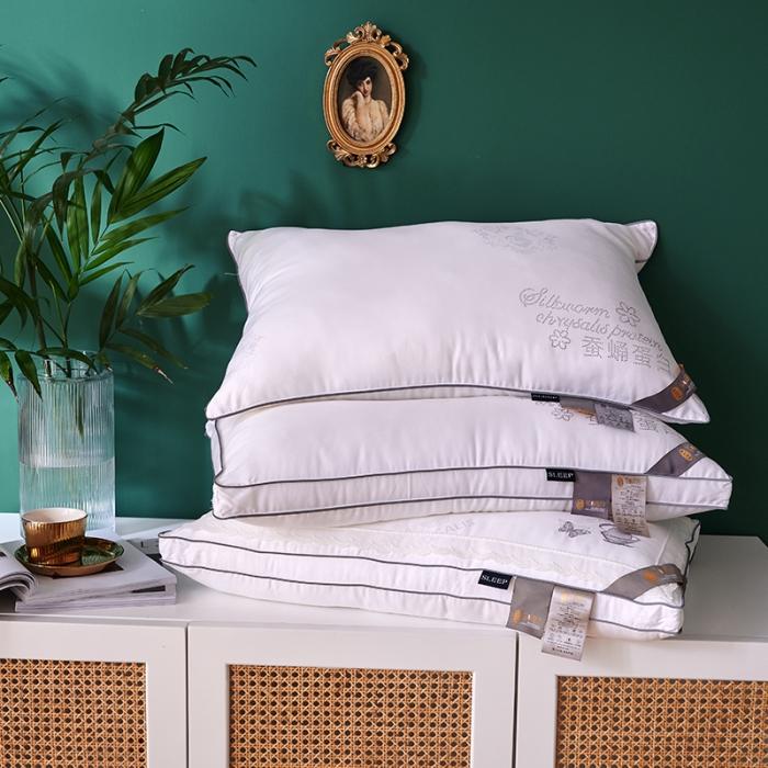 91家纺网 家纺一手货源 找家纺 （总）赛格时代家居  枕芯  蚕蛹蛋白亲肤羽丝绒枕