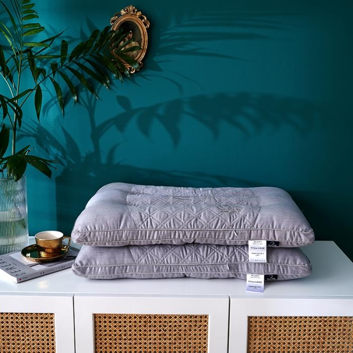 91家纺网 家纺一手货源 找家纺 赛格时代家居  枕芯 淳朴绣花定型舒适枕