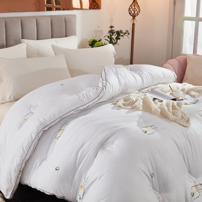 91家纺网 家纺一手货源 找家纺 （总）啊雅家居 2025新款抗菌大豆纤维羽丝绒被冬被