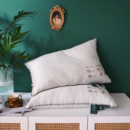 91家纺网 家纺一手货源 找家纺 （总）赛格时代家居  枕芯  艾草亲肤羽丝绒枕