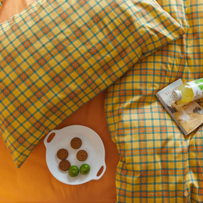 91家纺网 家纺一手货源 找家纺 梦家居 2020新款全棉复古格系列四件套 温柔小黄格