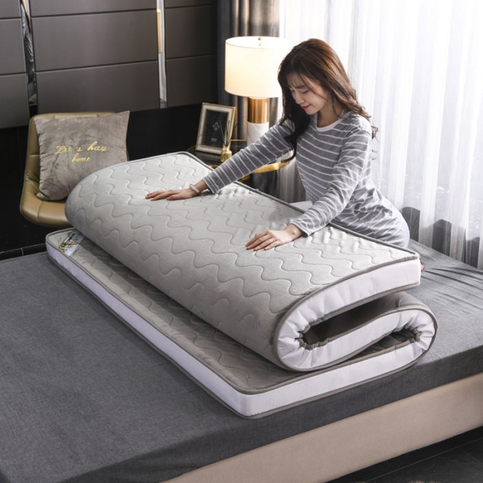 91家纺网 家纺一手货源 找家纺 欣罗兰2022新款床垫 法莱绒波浪-灰