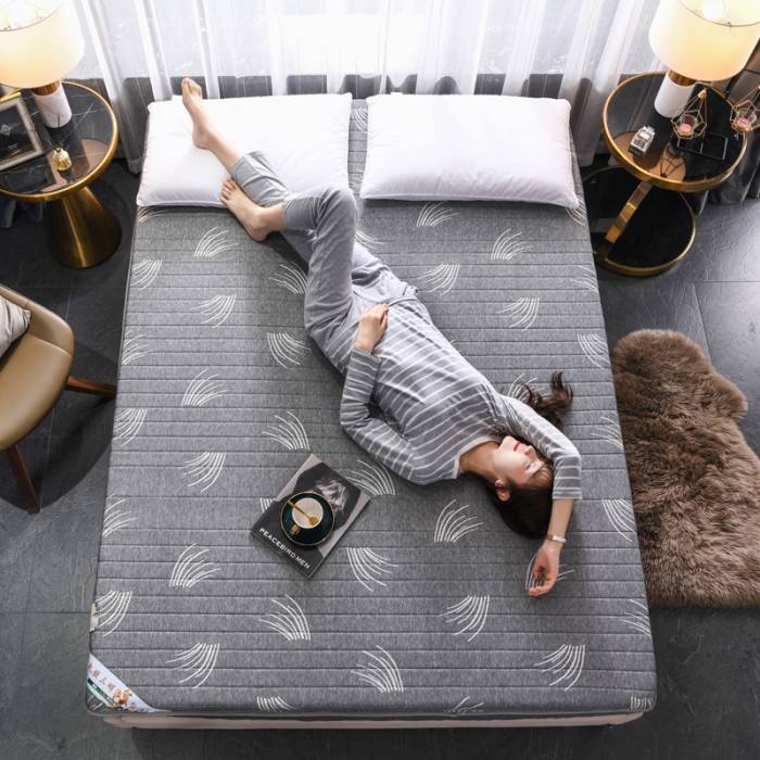 91家纺网 家纺一手货源 找家纺 欣罗兰2022新款床垫 针织款繁茂-灰