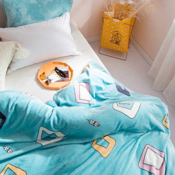 91家纺网 家纺一手货源 找家纺 来菲2025新款印花法兰绒法莱绒毛毯加厚多功能保暖盖毯子幻彩