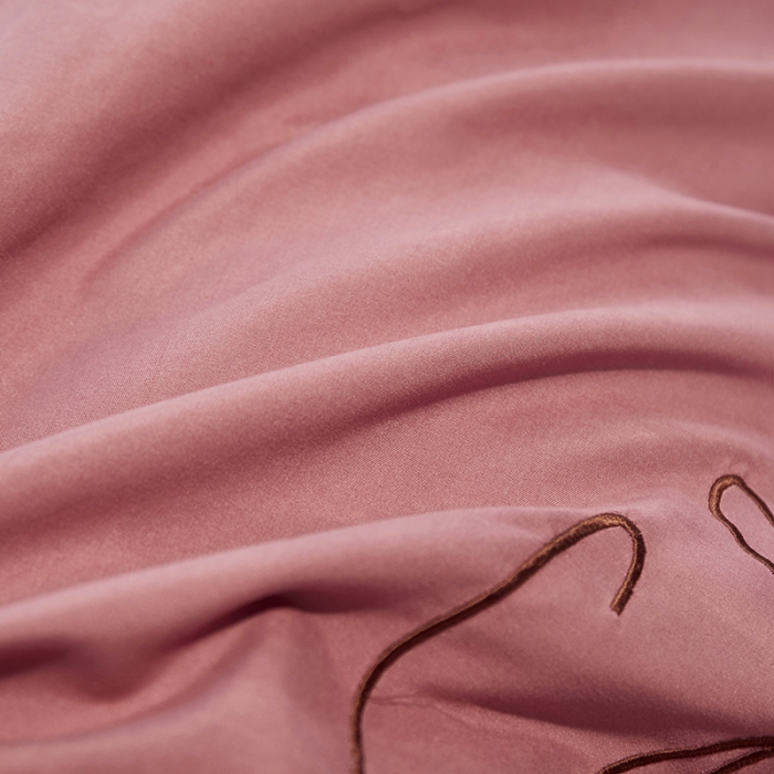 91家纺网 家纺一手货源 找家纺 曼谷 新款轻奢刺绣四件套菲洛斯系列 菲洛斯-豆沙+灰