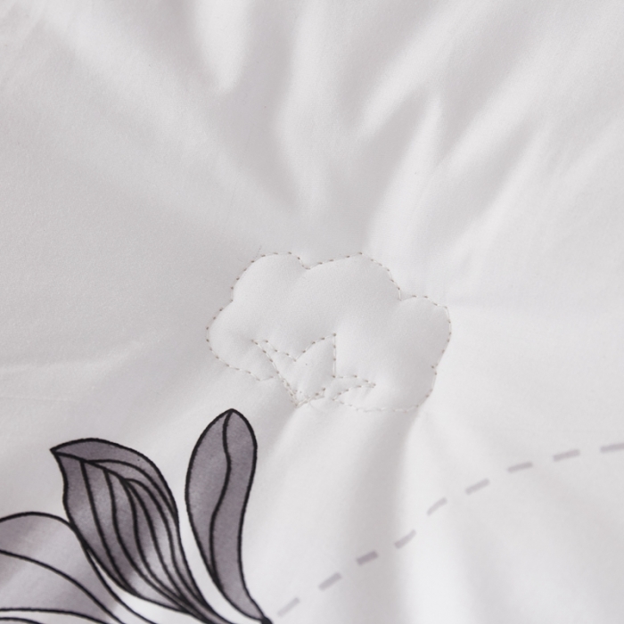 91家纺网 家纺一手货源 找家纺 （总）啊雅家居 2025新款全棉贡缎印花羽丝绒被