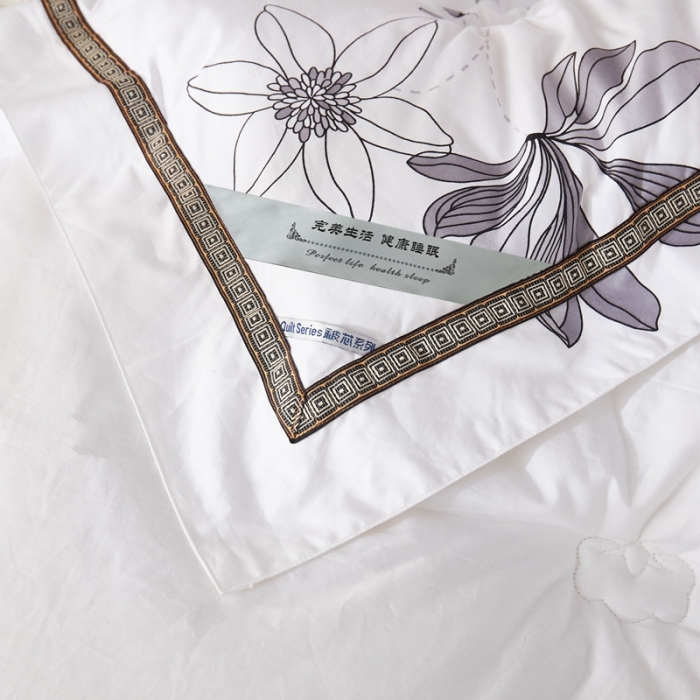 91家纺网 家纺一手货源 找家纺 （总）啊雅家居 2025新款全棉贡缎印花羽丝绒被