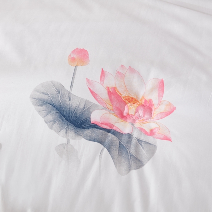 91家纺网 家纺一手货源 找家纺 啊雅家居 2025新款全棉贡缎印花羽丝绒被 荷花