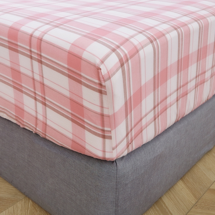 91家纺网 家纺一手货源 找家纺 久典家居 2020新款水洗棉单品床笠 草莓格