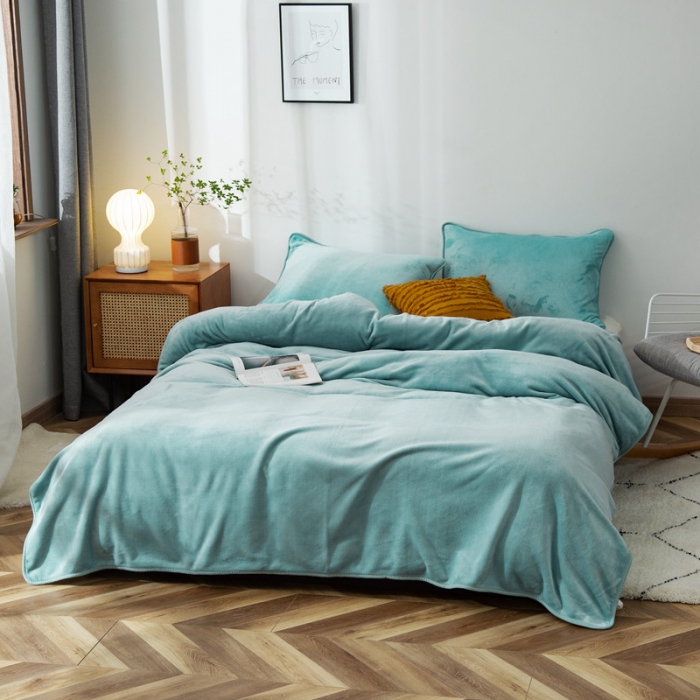 91家纺网 家纺一手货源 找家纺 来菲加厚纯色法莱绒毛毯珊瑚绒毯子素色金貂绒深蓝薄荷绿