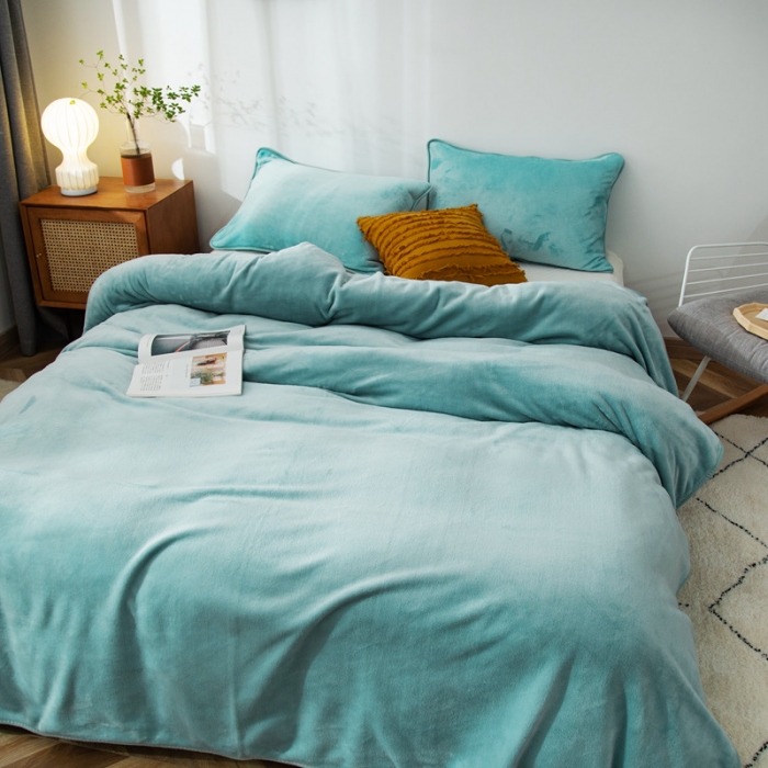 91家纺网 家纺一手货源 找家纺 来菲加厚纯色法莱绒毛毯珊瑚绒毯子素色金貂绒深蓝薄荷绿