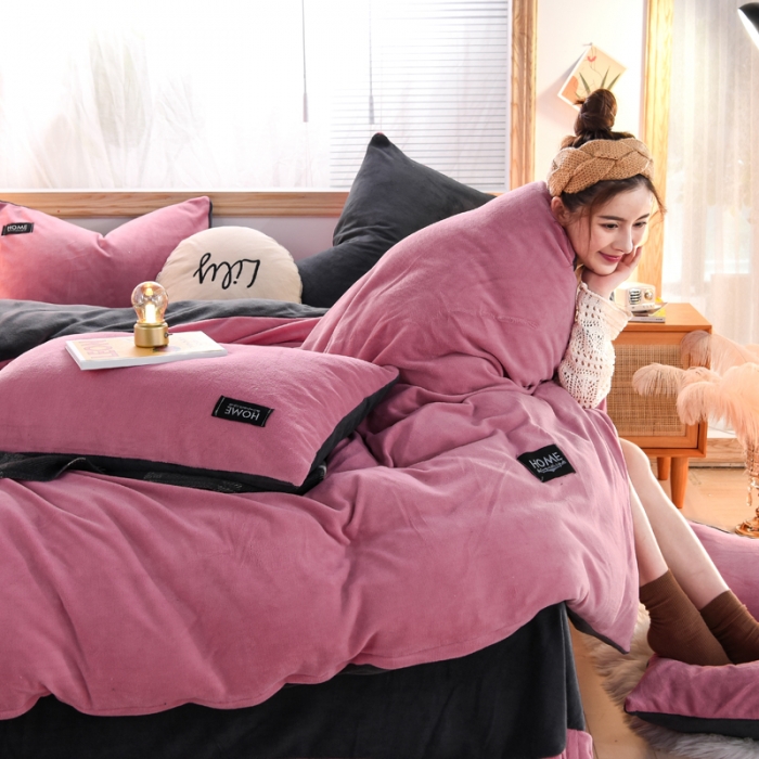 91家纺网 家纺一手货源 找家纺 唐人居 2025新款牛奶绒双拼贴布绣四件套 格调-豆沙