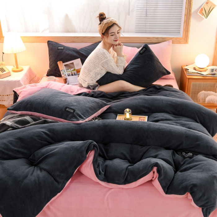 91家纺网 家纺一手货源 找家纺 唐人居 2025新款牛奶绒双拼贴布绣四件套 格调-灰