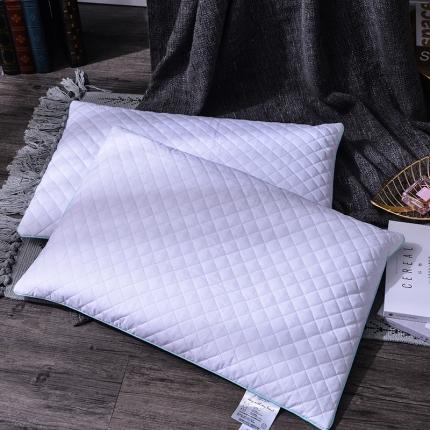 91家纺网 家纺一手货源 找家纺 （总）星芯合2024新款可拆洗荞麦枕48*74cm