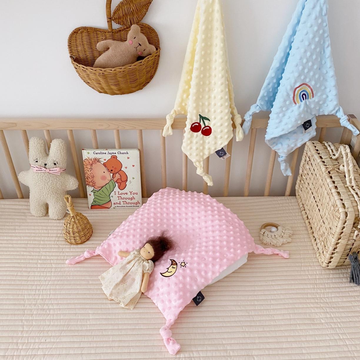 91家纺网 家纺一手货源 找家纺 （总）星期八 2020新款魔法豆豆安抚巾40*40cm