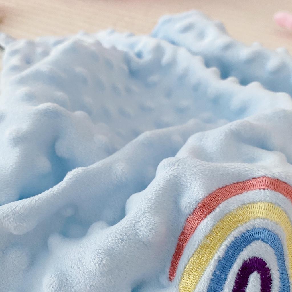 91家纺网 家纺一手货源 找家纺 星期八 2020新款魔法豆豆安抚巾40*40cm 蓝色