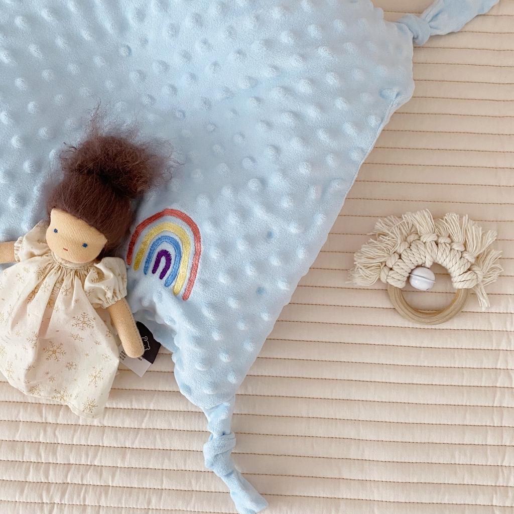 91家纺网 家纺一手货源 找家纺 星期八 2020新款魔法豆豆安抚巾40*40cm 蓝色