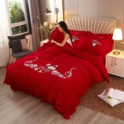 91家纺网 家纺一手货源 找家纺 恋佳居 2023新款水晶绒荷叶边毛巾绣四件套 眷恋大红