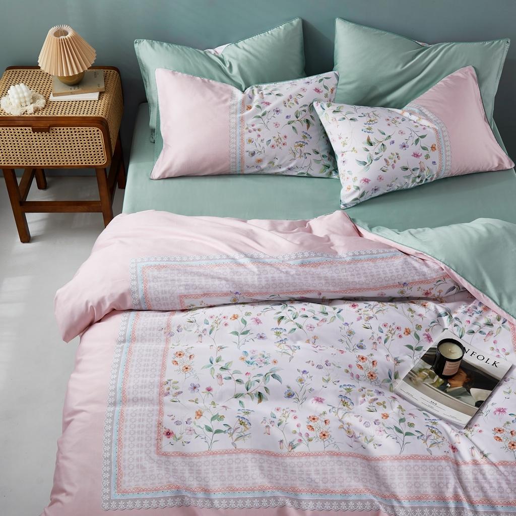 91家纺网 家纺一手货源 找家纺 优然居2020新款60S长绒棉数码印花镶边款四件套 欧若拉粉