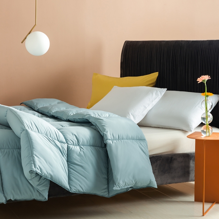 91家纺网 家纺一手货源 找家纺 2024新款大朵绒轻音羽绒被春秋被冬被 冰湖蓝