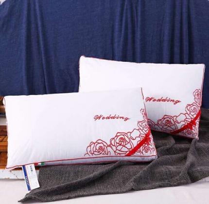 91家纺网 家纺一手货源 找家纺 （总）红番天 热卖款枕芯+包装