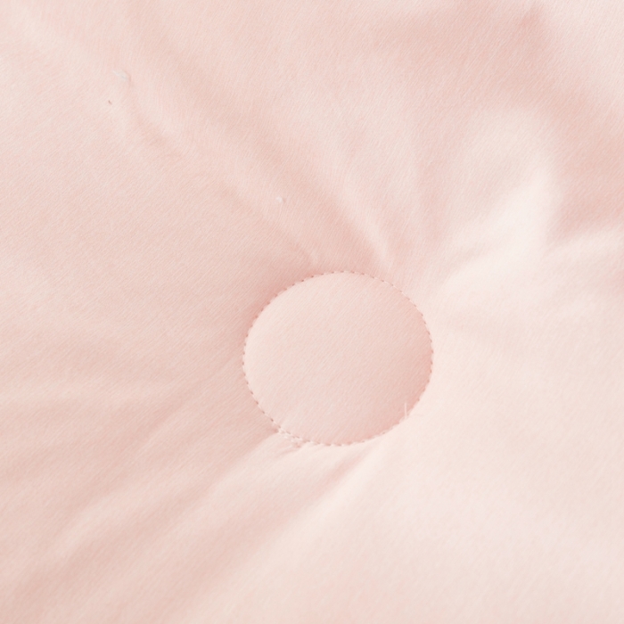 91家纺网 家纺一手货源 找家纺 啊雅家居2025新款肌理纹绣花花边羽丝绒被夜香梅 粉玉色