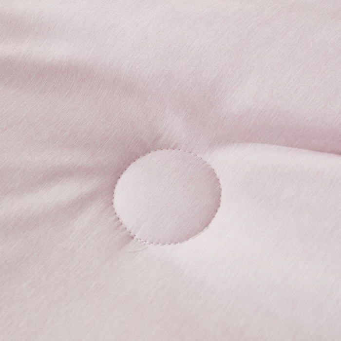 91家纺网 家纺一手货源 找家纺 啊雅家居2025新款肌理纹绣花花边羽丝绒被夜香梅 浅紫色