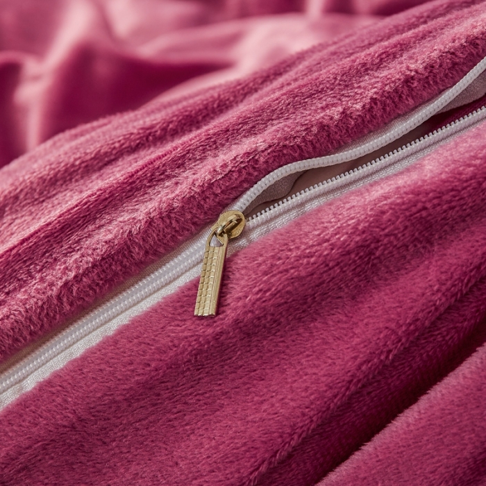 91家纺网 家纺一手货源 找家纺 金米诺爆款公主风工艺款纯色加厚水晶绒绣花四件套赫拉之恋-豆沙