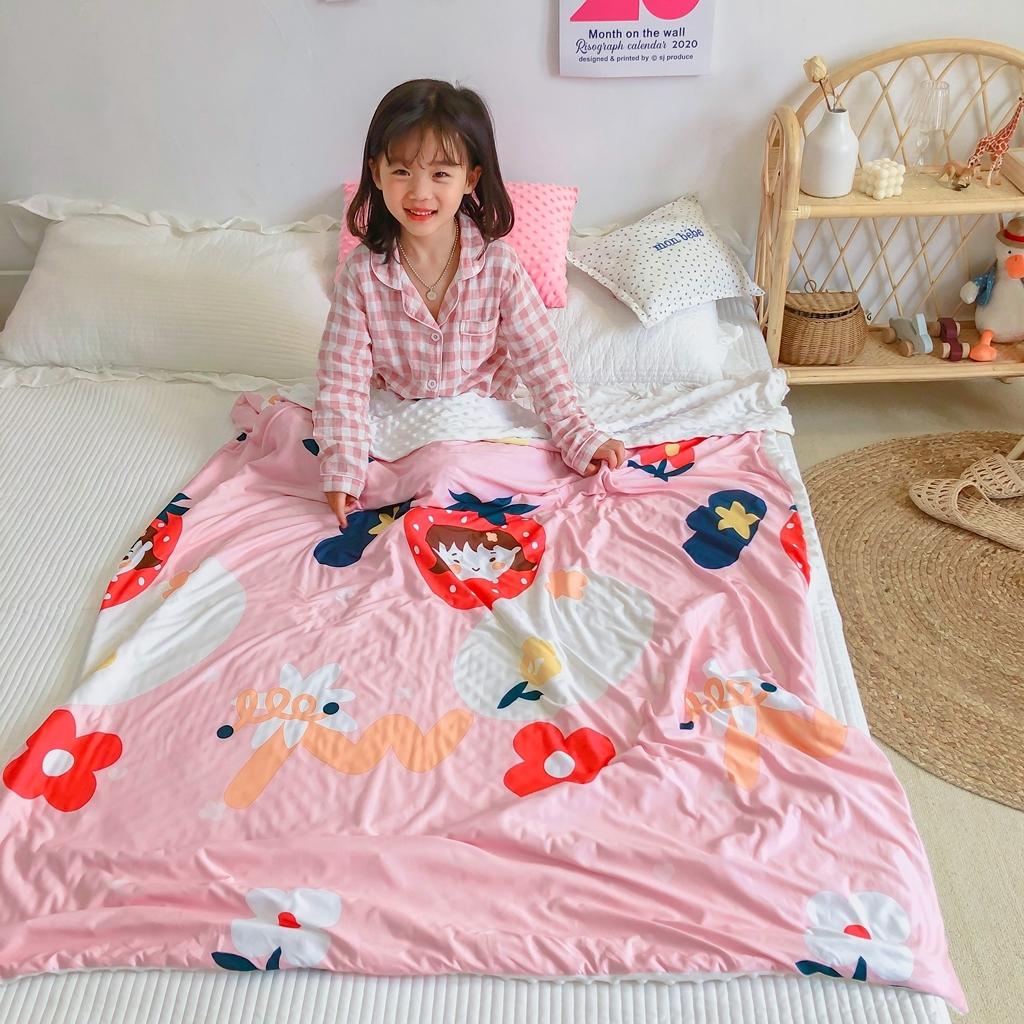 91家纺网 家纺一手货源 找家纺 星期八 2020新款A类针织棉豆豆毯 草莓女孩