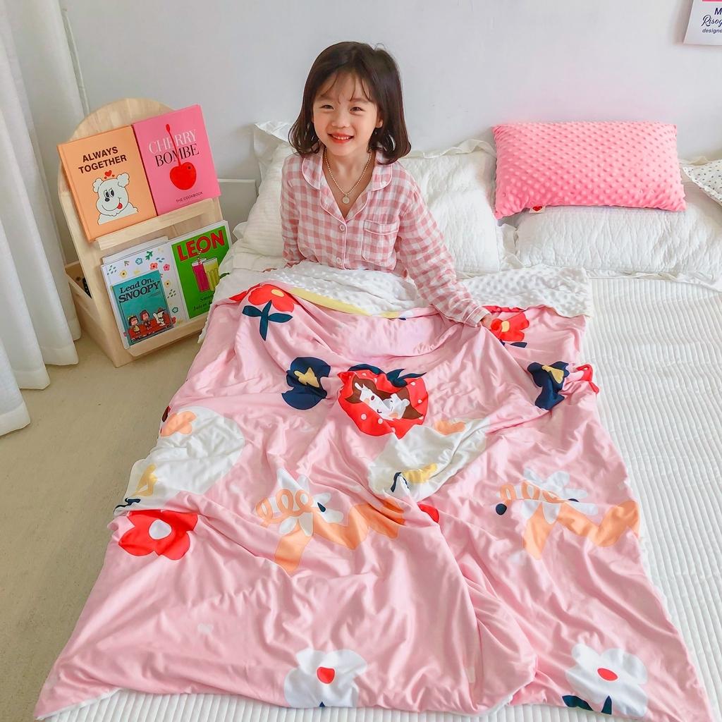 91家纺网 家纺一手货源 找家纺 星期八 2020新款A类针织棉豆豆毯 草莓女孩