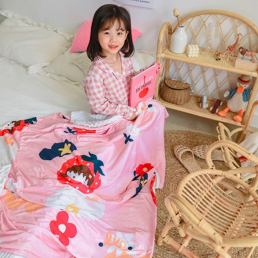 91家纺网 家纺一手货源 找家纺 星期八 2020新款A类针织棉豆豆毯 草莓女孩