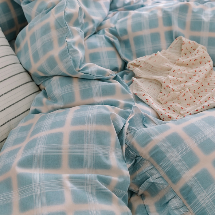 91家纺网 家纺一手货源 找家纺 窝米 2020新款全棉韩式公主风花边工艺款格子系列 蓝粉格