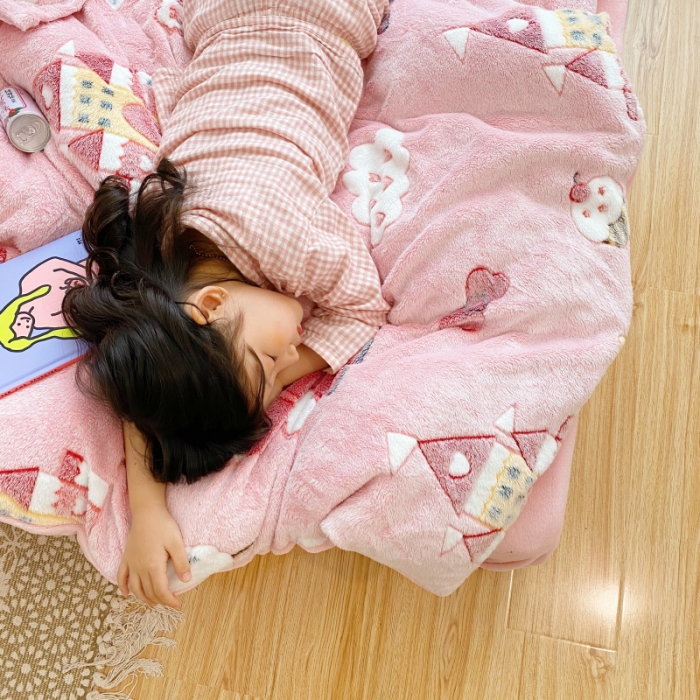 91家纺网 家纺一手货源 找家纺 川悦生活 2020新款雪花绒四件套 城堡女孩