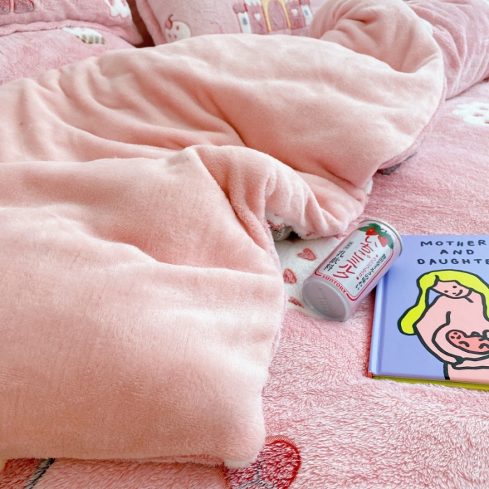 91家纺网 家纺一手货源 找家纺 川悦生活 2020新款雪花绒四件套 城堡女孩