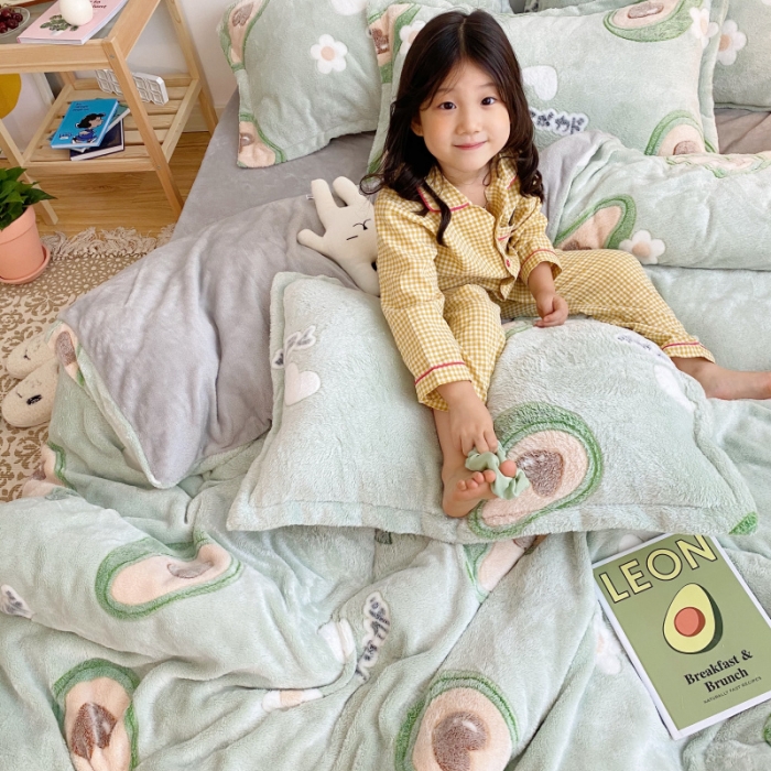 91家纺网 家纺一手货源 找家纺 川悦生活 2020新款雪花绒四件套 爱心牛油果