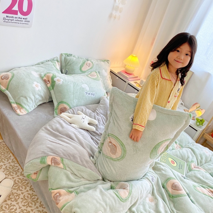 91家纺网 家纺一手货源 找家纺 川悦生活 2020新款雪花绒四件套 爱心牛油果