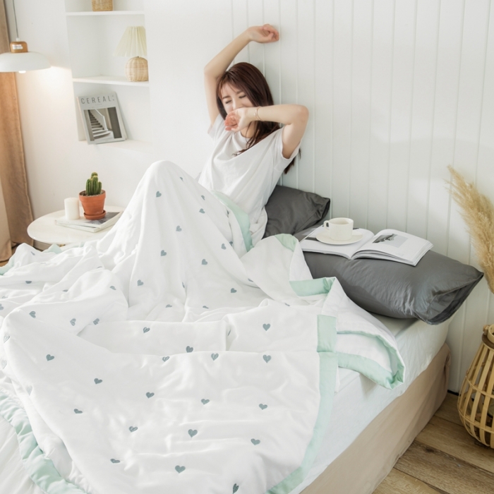 91家纺网 家纺一手货源 找家纺 被靠被 2021新款心晴天丝夏被 心晴-白色