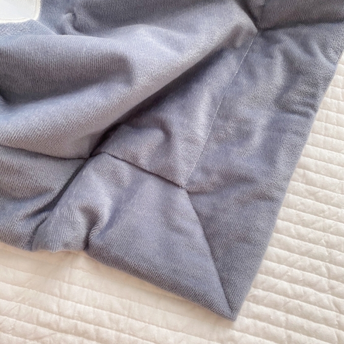 91家纺网 家纺一手货源 找家纺 被靠被 2021新款萌兔多功能盖毯 儿童蓝灰