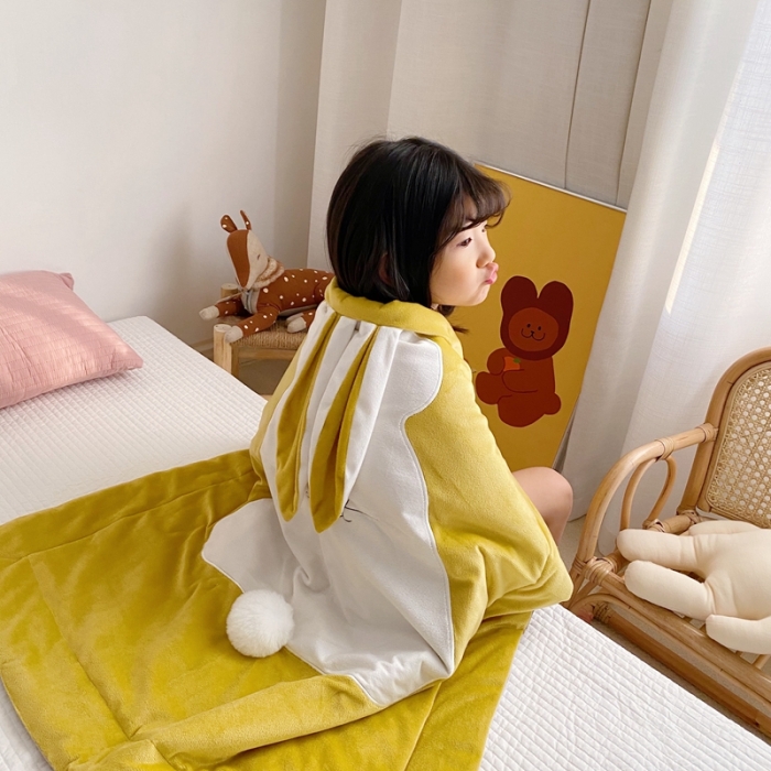 91家纺网 家纺一手货源 找家纺 被靠被 2021新款萌兔多功能盖毯 儿童亮黄