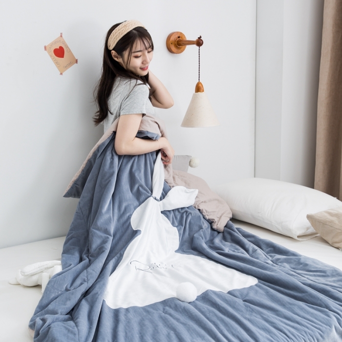 91家纺网 家纺一手货源 找家纺 被靠被 2021新款萌兔多功能盖毯 蓝灰