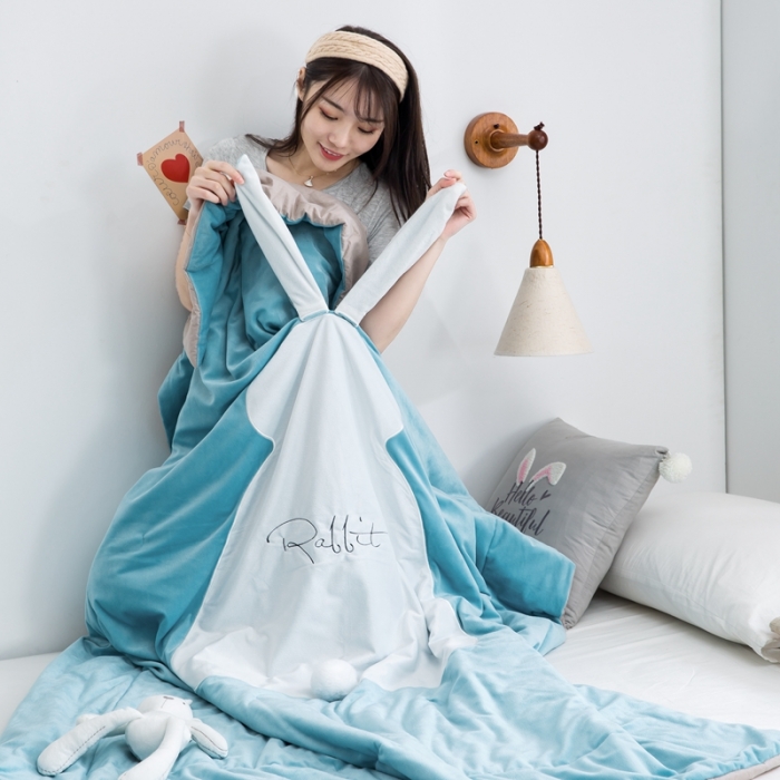 91家纺网 家纺一手货源 找家纺 被靠被 2021新款萌兔多功能盖毯 天蓝