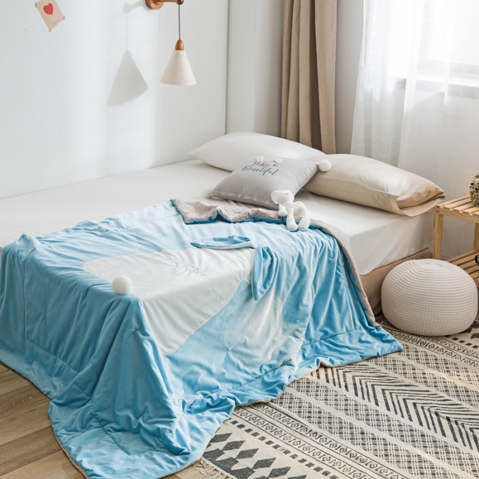 91家纺网 家纺一手货源 找家纺 被靠被 2021新款萌兔多功能盖毯 天蓝