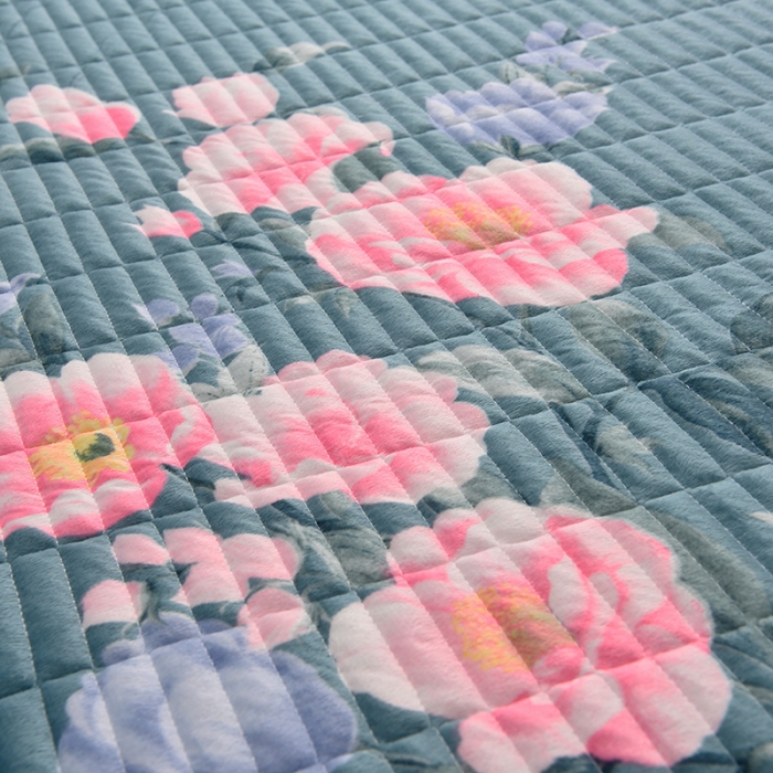 91家纺网 家纺一手货源 找家纺 雨洋家纺 2025新款炕垫水晶绒床盖大炕盖 百花齐放