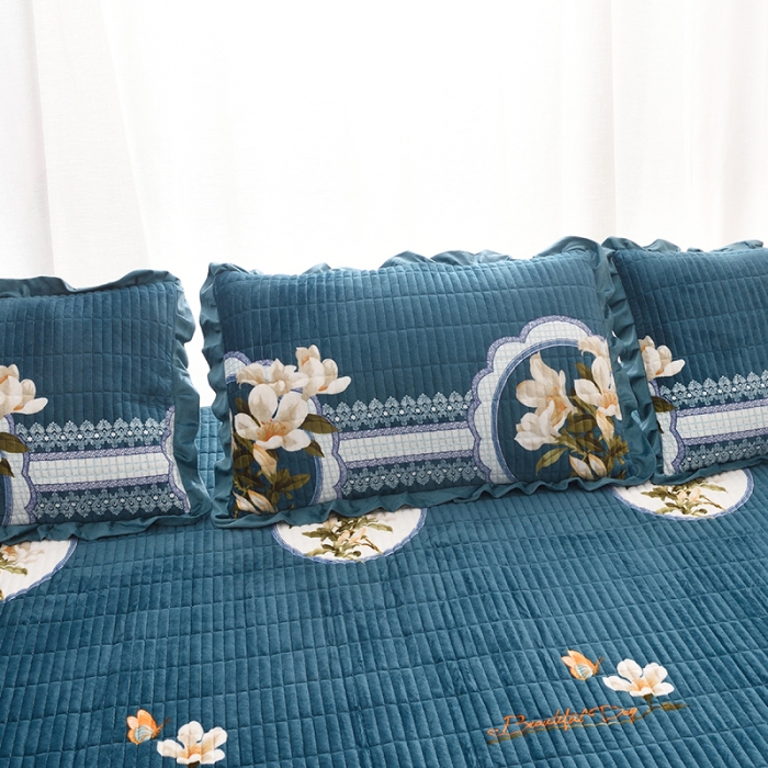 91家纺网 家纺一手货源 找家纺 雨洋家纺 2025新款炕垫水晶绒床盖大炕盖 闭月羞花