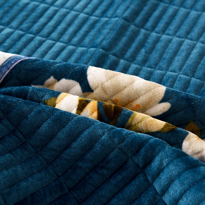 91家纺网 家纺一手货源 找家纺 雨洋家纺 2025新款炕垫水晶绒床盖大炕盖 闭月羞花