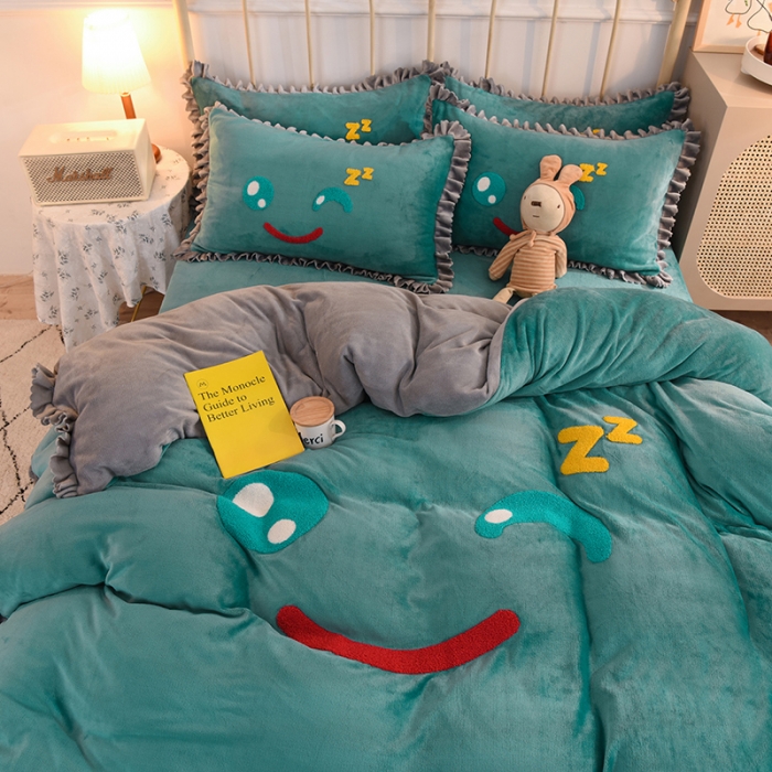 91家纺网 家纺一手货源 找家纺 兴美佳家纺 新款牛奶绒花边毛巾绣四件套-你的微笑 翡翠绿