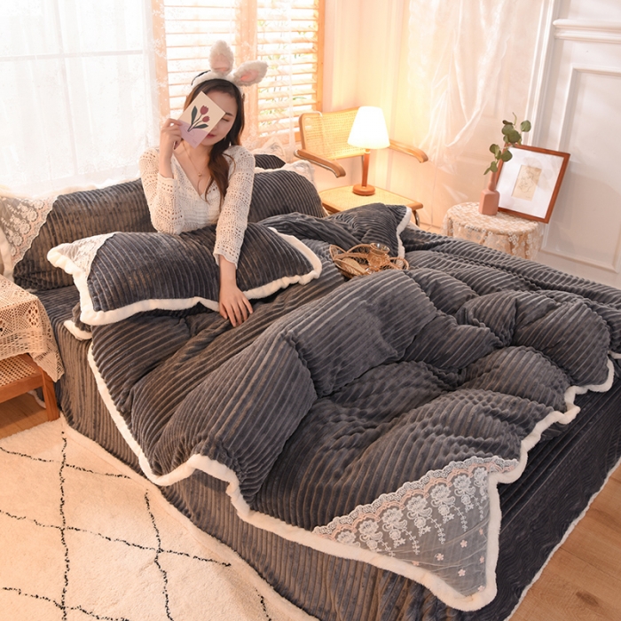 91家纺网 家纺一手货源 找家纺 欧冠 2020双面魔法绒兔兔绒蕾丝花边四件套 高级灰