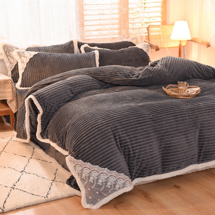 91家纺网 家纺一手货源 找家纺 欧冠 2020双面魔法绒兔兔绒蕾丝花边四件套 高级灰