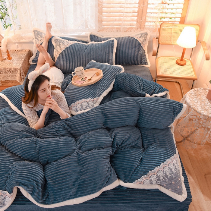 91家纺网 家纺一手货源 找家纺 欧冠 2020双面魔法绒兔兔绒蕾丝花边四件套 午夜蓝