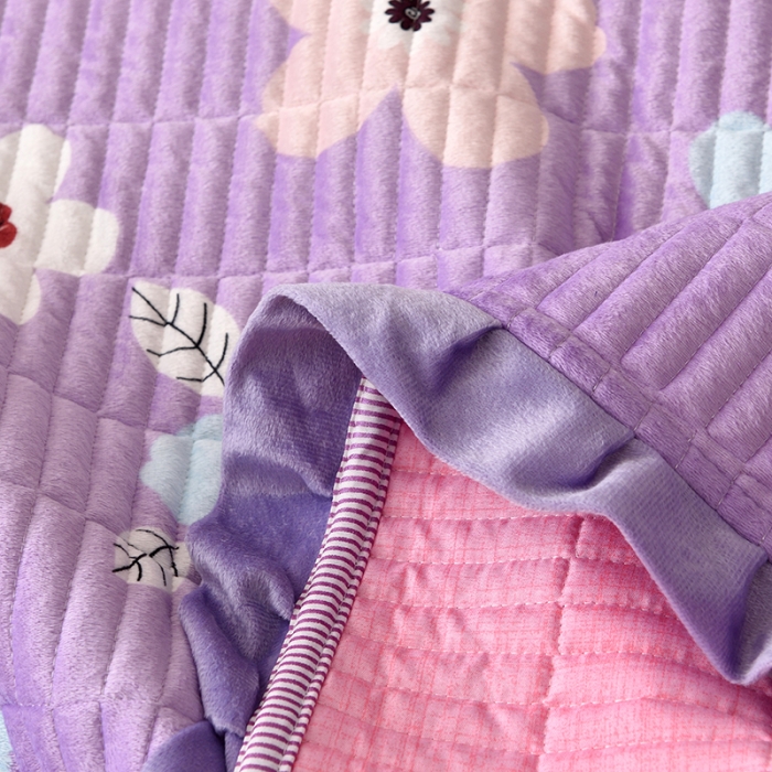 91家纺网 家纺一手货源 找家纺 雨洋家纺 2025新款水晶绒床盖 浪花朵朵-蓝